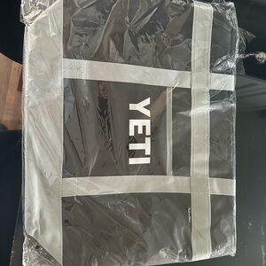 “YETI” non authentic. Black and Gray Tote/beach Bag - Durable Carry-All